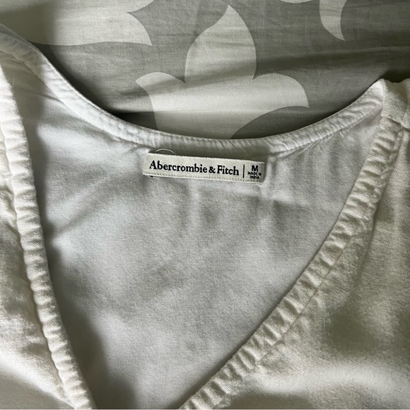 Abercrombie Tie Shirt - Picture 3 of 4